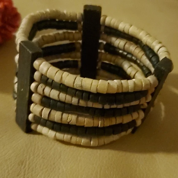 Earthy Red and Blue Bracelet lot - Picture 11 of 11